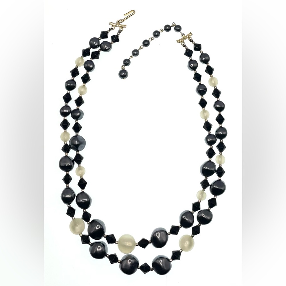 Vintage Signed JAPAN Multi Strand Black and White Iridescent Beaded Necklace - Picture 8 of 8